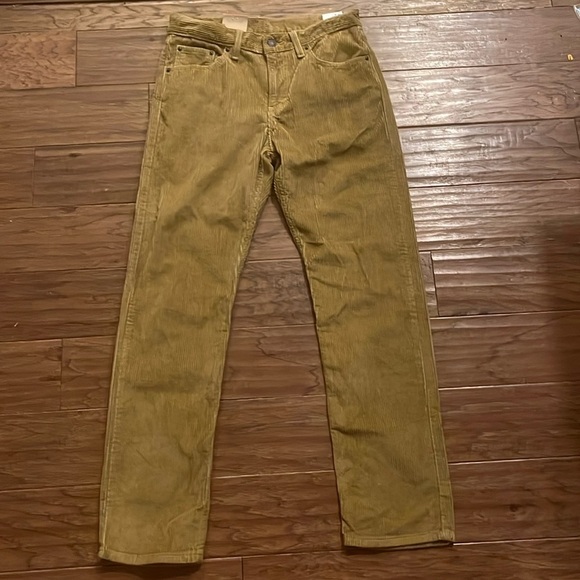 Levi's Women’s Corduroy Classic Flat Front Straight Leg Pants Size 28 x 30 - Picture 1 of 6
